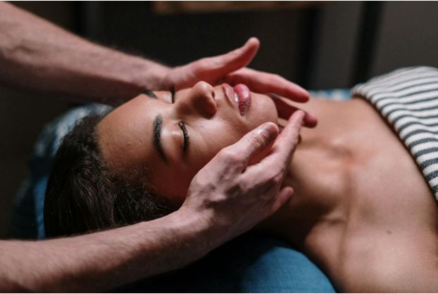 Recharge and Renew: Holiday Gifts With a Massage Touch
